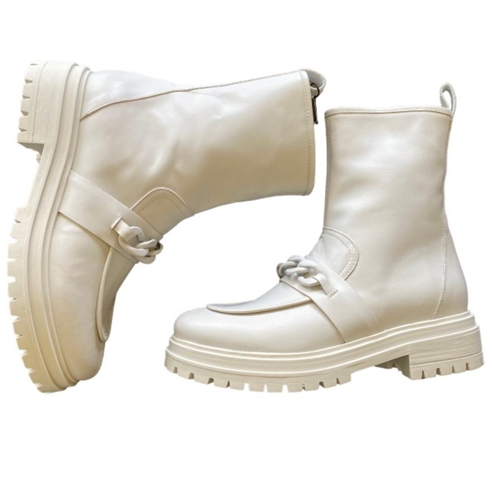 🤩HOST PICK🤩  NWT Napoleoni Vitello Leather Ankle Boots